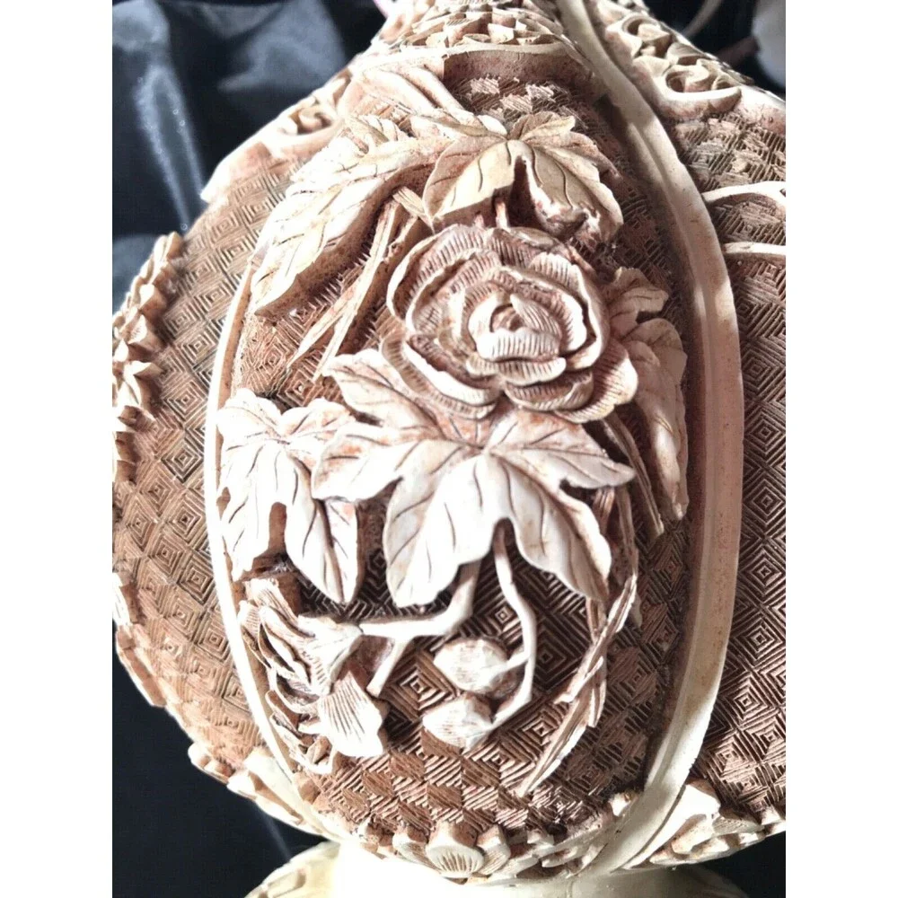 Ivory vintage arnart